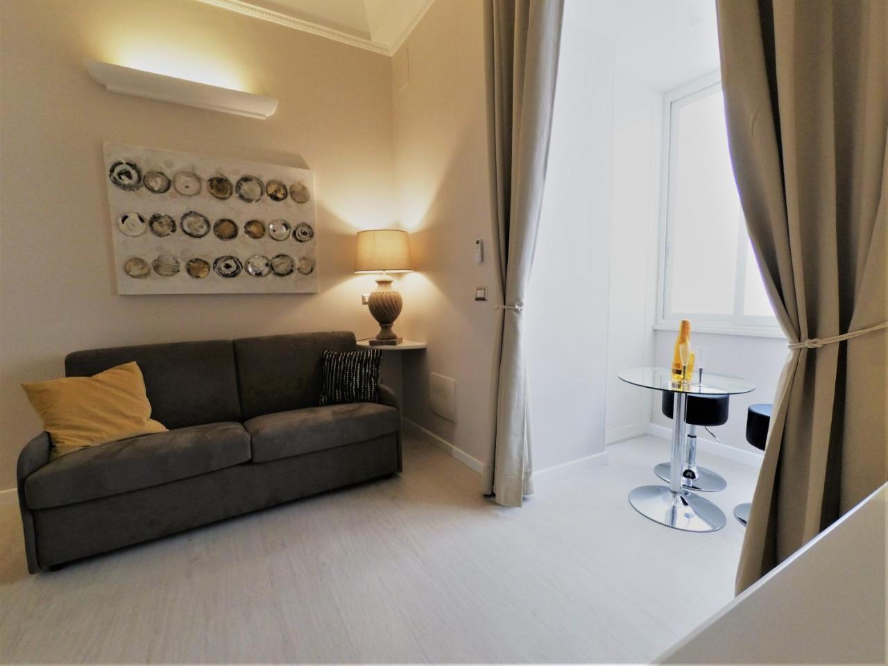Royal Rooms Luxury Suite Naples Extérieur photo