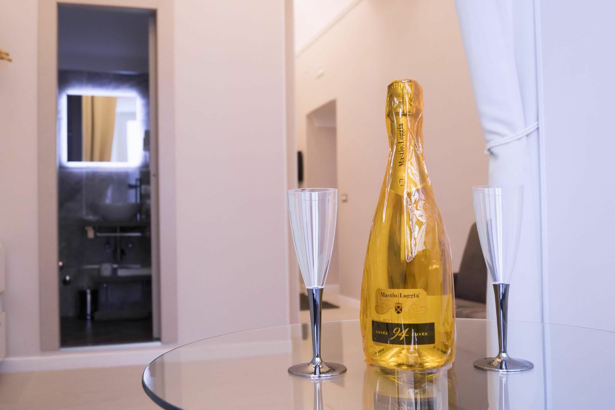 Royal Rooms Luxury Suite Naples Extérieur photo