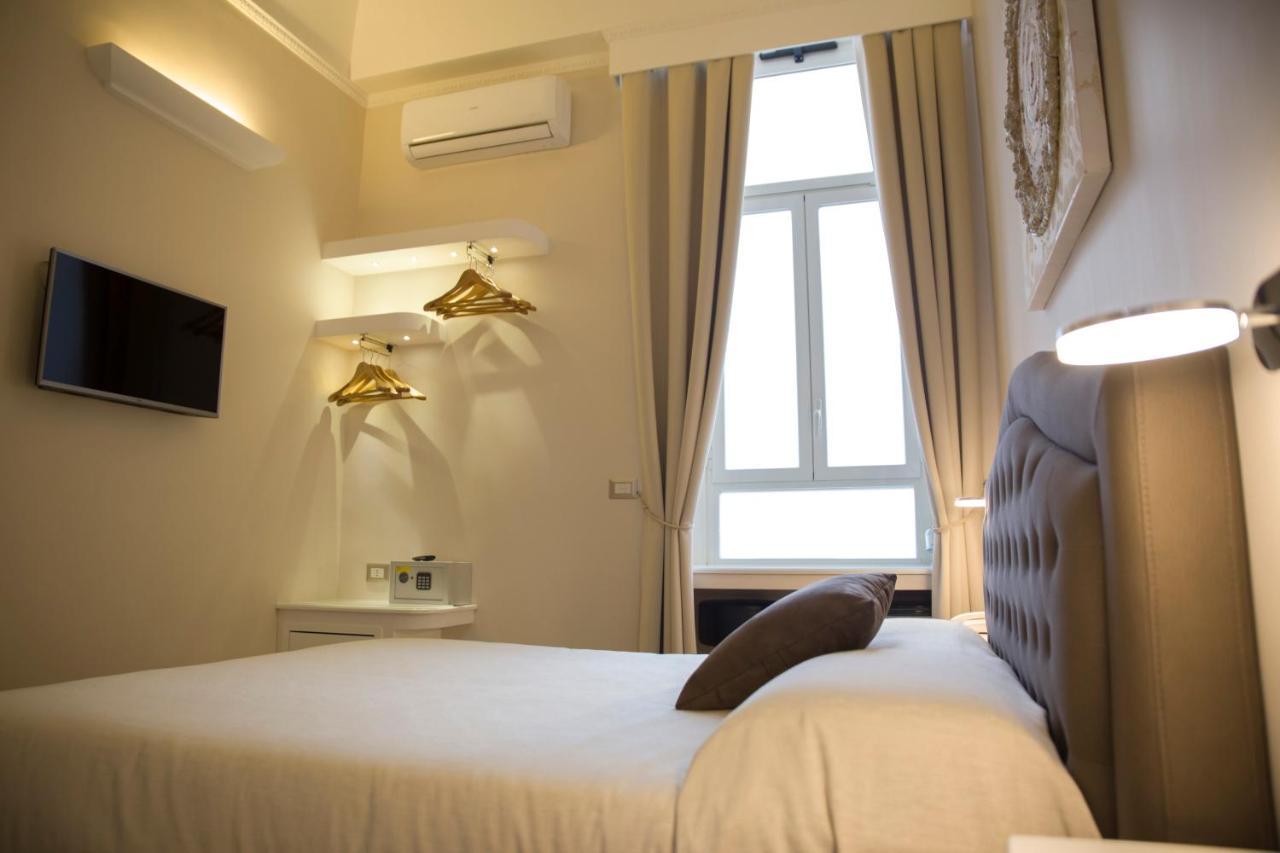 Royal Rooms Luxury Suite Naples Extérieur photo
